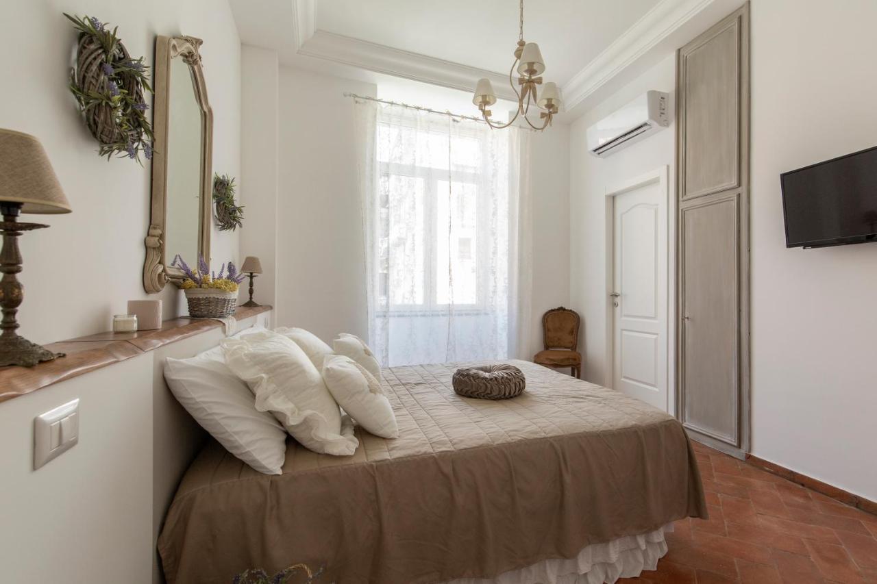 B&B Dimora Mazzarino Naples Luaran gambar