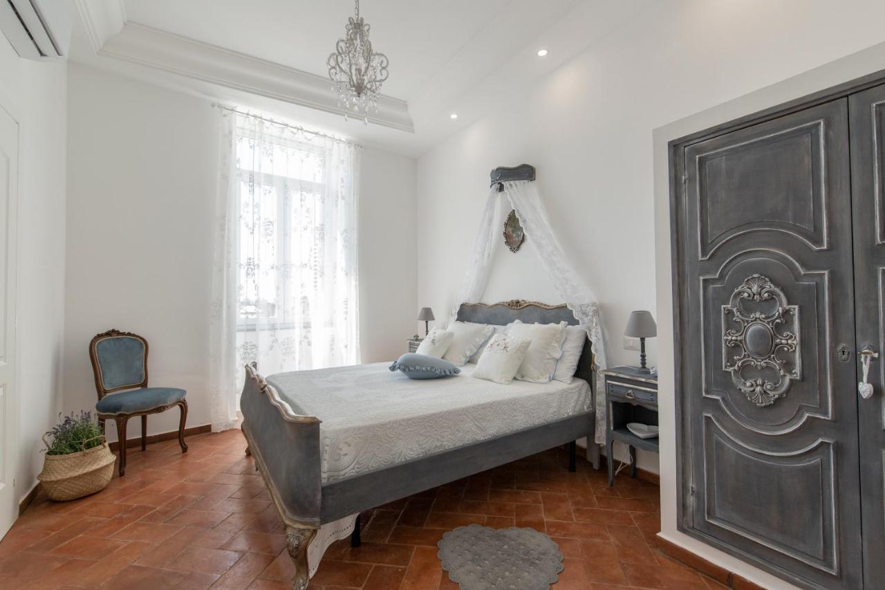 B&B Dimora Mazzarino Naples Luaran gambar