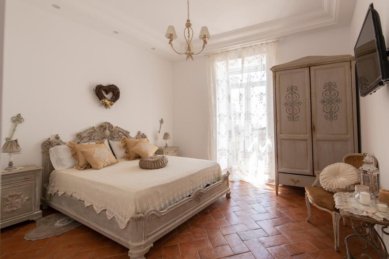 B&B Dimora Mazzarino Naples Luaran gambar